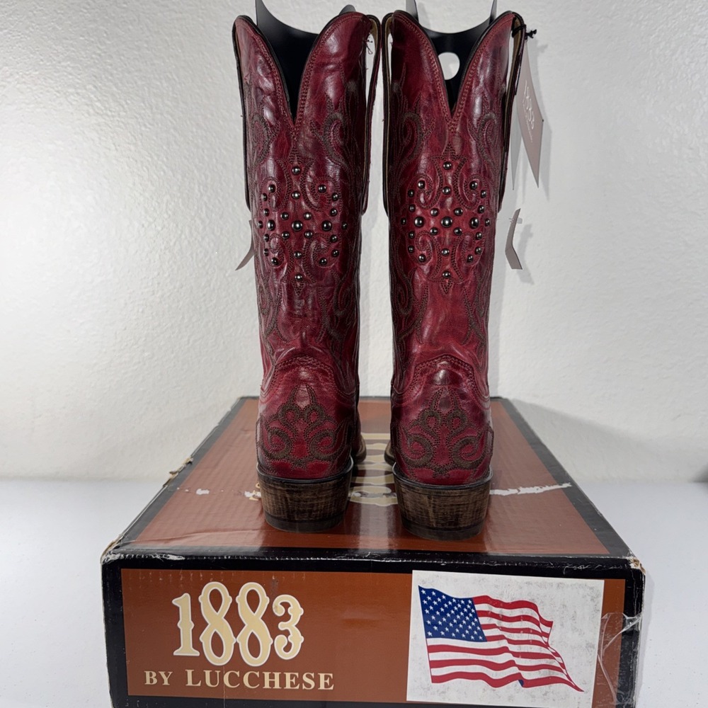 Lucchese Womens Red Burnished Mad Dog Goat Leather Cowboy Boots 8 Studded 🤠 - Picture 11 of 16
